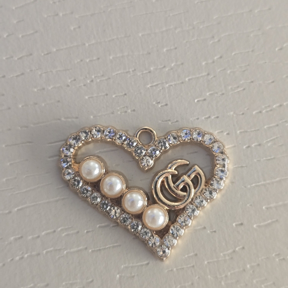 Gucci Heart Charm - Picture 4 of 5